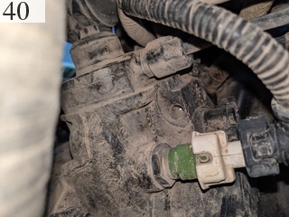 中古建設機械 中古 コベルコ建機 KOBELCO 油圧ショベル・バックホー ０．４－０．５立米 SK135SR-3