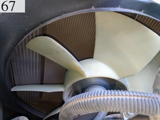 中古建設機械 中古 コベルコ建機 KOBELCO 油圧ショベル・バックホー ０．４－０．５立米 SK135SR-3