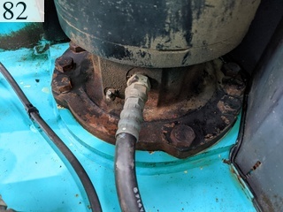 中古建設機械 中古 コベルコ建機 KOBELCO 油圧ショベル・バックホー ０．４－０．５立米 SK135SR-3