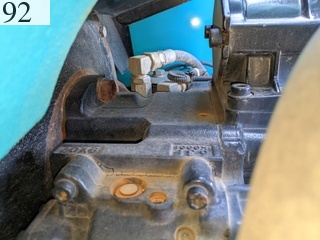 中古建設機械 中古 コベルコ建機 KOBELCO 油圧ショベル・バックホー ０．４－０．５立米 SK135SR-3