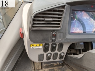 中古建設機械 中古 コマツ KOMATSU ホイール・ローダ １．０立米以上 WA200-8