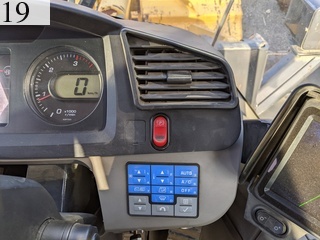 中古建設機械 中古 コマツ KOMATSU ホイール・ローダ １．０立米以上 WA200-8