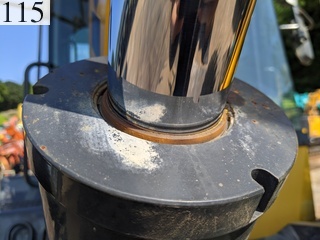 中古建設機械 中古 コマツ KOMATSU ホイール・ローダ １．０立米以上 WA200-8