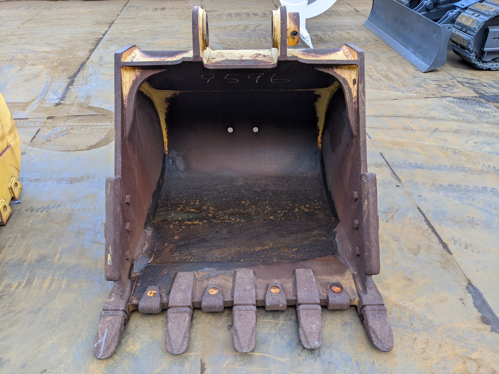 中古建設機械 中古 コマツ バケット 標準バケット PC350用 標準 バケット 写真