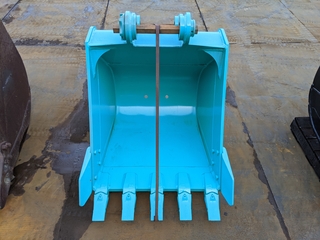 Used Construction Machine Used KOBELCO Bucket Standard bucket SK135SR-STANDARD-BUCKET Photos