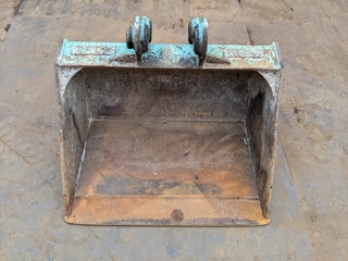 Used Construction Machine Used KOBELCO Bucket Slope bucket SK45SR-6E-SLOPE-BUCKET Photos