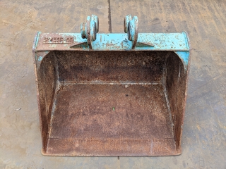 Used Construction Machine Used KOBELCO Bucket Slope bucket SK45SR-6E-SLOPE-BUCKET Photos