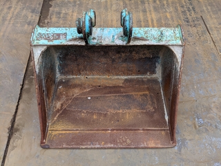 Used Construction Machine Used KOBELCO Bucket Slope bucket SK45SR-6E-SLOPE-BUCKET Photos