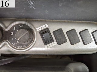 中古建設機械 中古 加藤製作所 KATO 林業機械 グラップル・ウインチ・排土板 HD513MRV