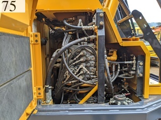 中古建設機械 中古 加藤製作所 KATO 林業機械 グラップル・ウインチ・排土板 HD513MRV