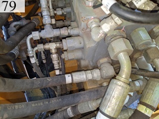 中古建設機械 中古 加藤製作所 KATO 林業機械 グラップル・ウインチ・排土板 HD513MRV