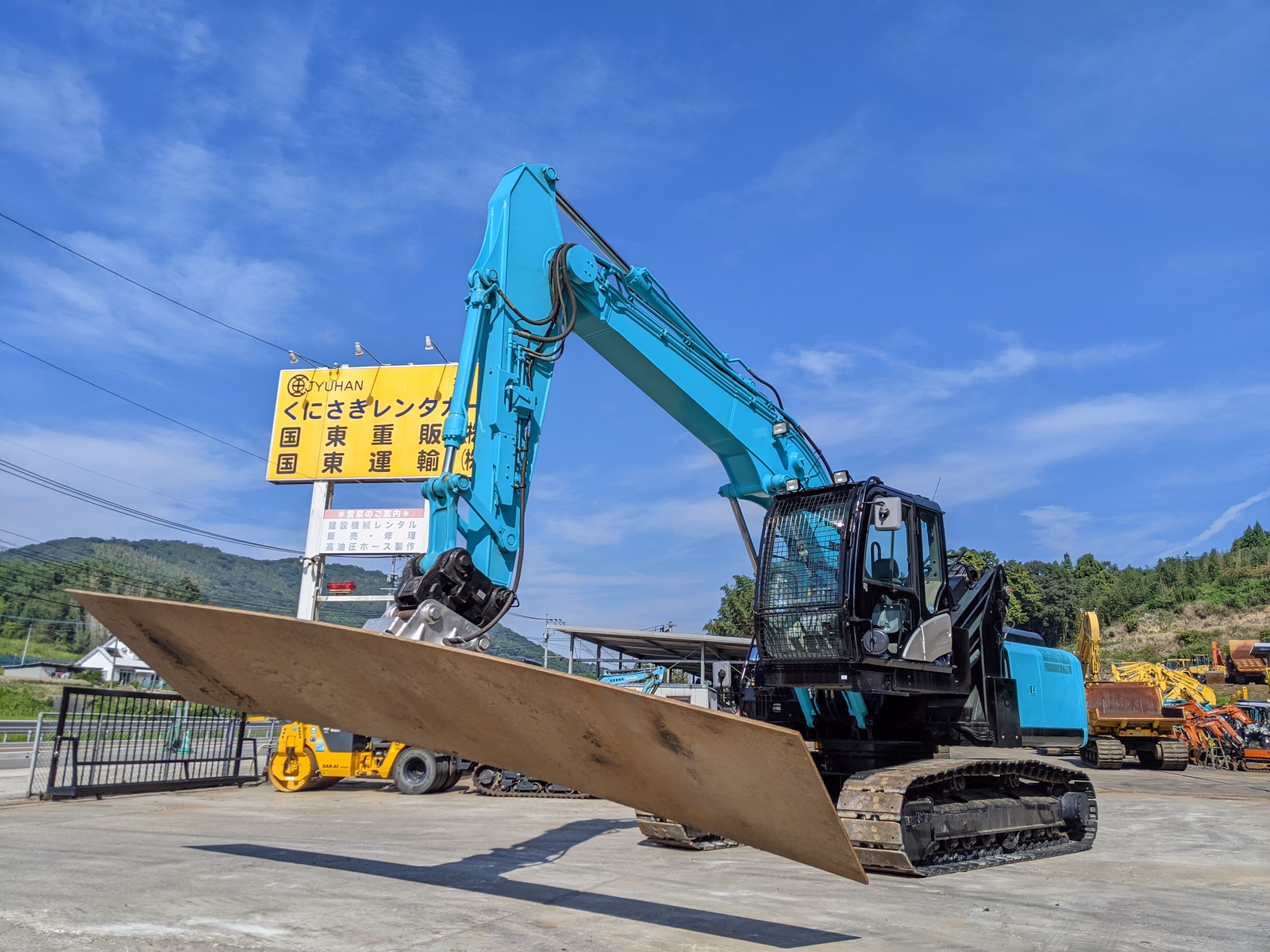 中古建設機械 中古 日立建機 マテリアルハンドリング機 マグネット仕様 ZX200LC-5B 写真