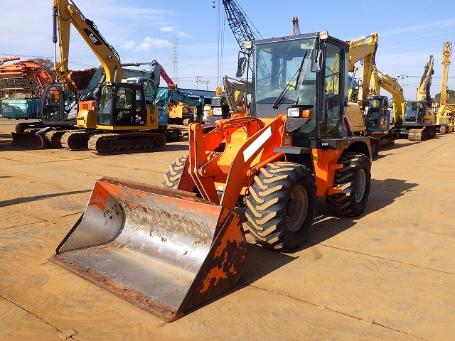 中古建設機械 中古 日立建機 ホイール・ローダ １．０立米以上 ZW80-5B 写真