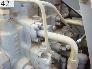 中古建設機械 中古 日立建機 HITACHI 油圧ショベル・バックホー ０．７－０．９立米 EX225USR