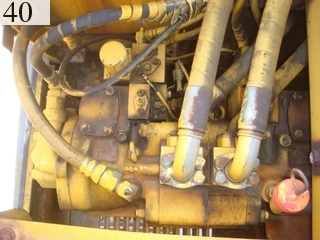 中古建設機械 中古 コマツ KOMATSU 油圧ショベル・バックホー ０．７－０．９立米 PC220-5
