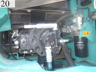 中古建設機械 中古 コベルコ建機 KOBELCO 油圧ショベル・バックホー ０．７－０．９立米 SK225SR-3