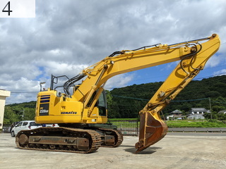 中古建設機械 中古 コマツ KOMATSU 油圧ショベル・バックホー ０．７－０．９立米 PC228US-10