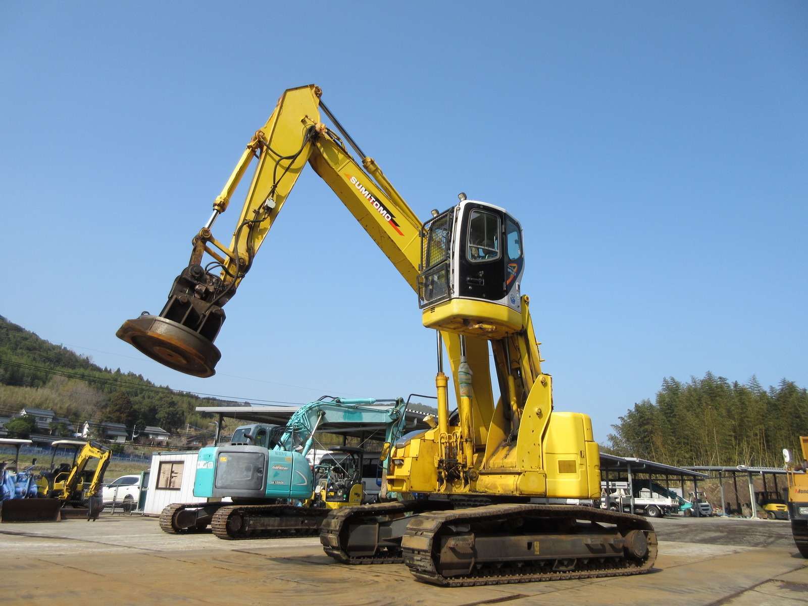 Used Construction Machine used  Material Handling / Recycling excavators Magnet SH225X-3 Photos