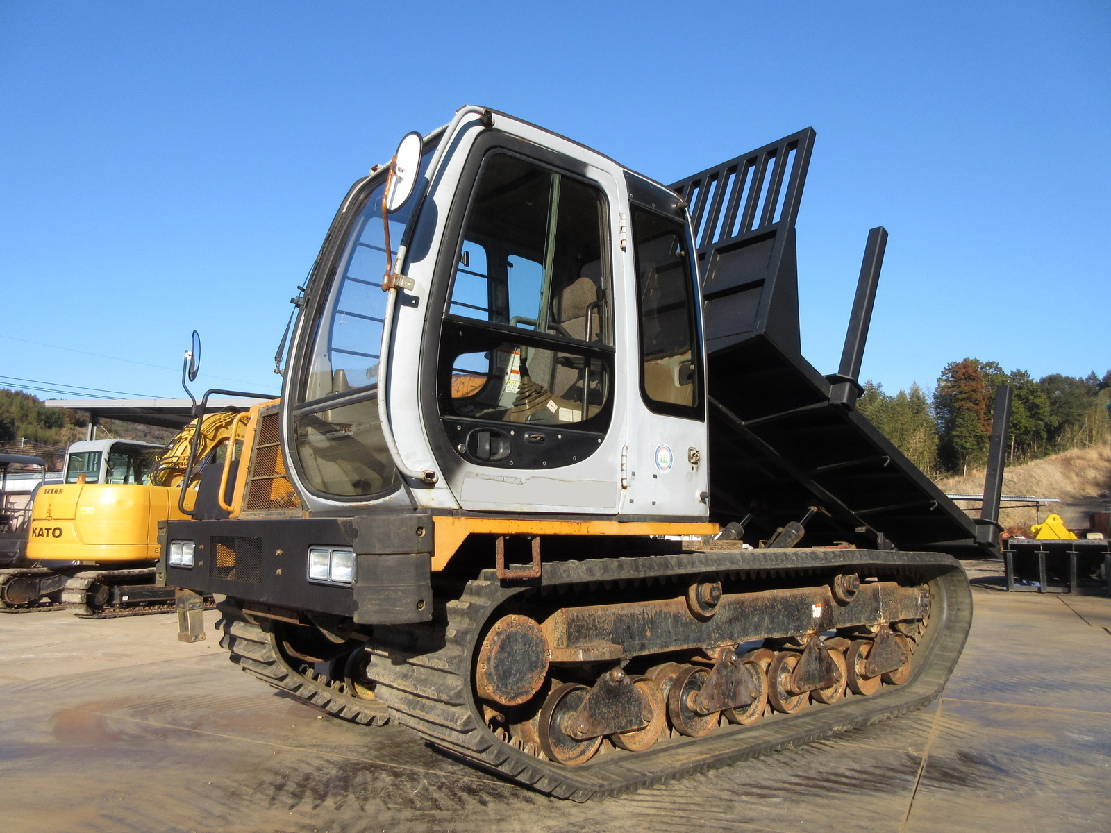 Used Construction Machine used  Forestry excavators Forwarder MST-1500VD Photos