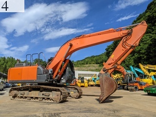 中古建設機械 中古 日立建機 HITACHI 油圧ショベル・バックホー ０．７－０．９立米 ZX200-6