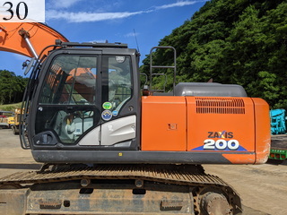 中古建設機械 中古 日立建機 HITACHI 油圧ショベル・バックホー ０．７－０．９立米 ZX200-6