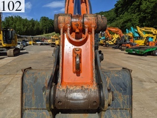 中古建設機械 中古 日立建機 HITACHI 油圧ショベル・バックホー ０．７－０．９立米 ZX200-6