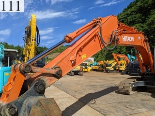 中古建設機械 中古 日立建機 HITACHI 油圧ショベル・バックホー ０．７－０．９立米 ZX200-6