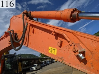 中古建設機械 中古 日立建機 HITACHI 油圧ショベル・バックホー ０．７－０．９立米 ZX200-6