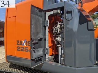 中古建設機械 中古 日立建機 HITACHI 油圧ショベル・バックホー ０．７－０．９立米 ZX225US-5B