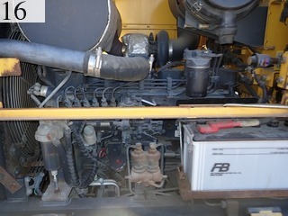 中古建設機械 中古 コマツ KOMATSU モーターグレーダー アーティキュレート式 GD405A-3