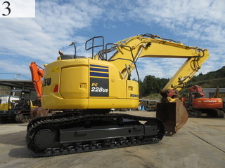 中古建設機械 中古 コマツ KOMATSU 油圧ショベル・バックホー ０．７－０．９立米 PC228US-10