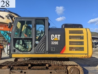 中古建設機械 中古 キャタピラー CAT 油圧ショベル・バックホー ０．７－０．９立米 320E-2