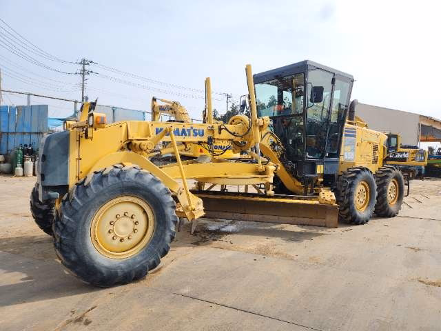 Used Construction Machine Used KOMATSU Grader Articulated frame GD655-3E0 Photos