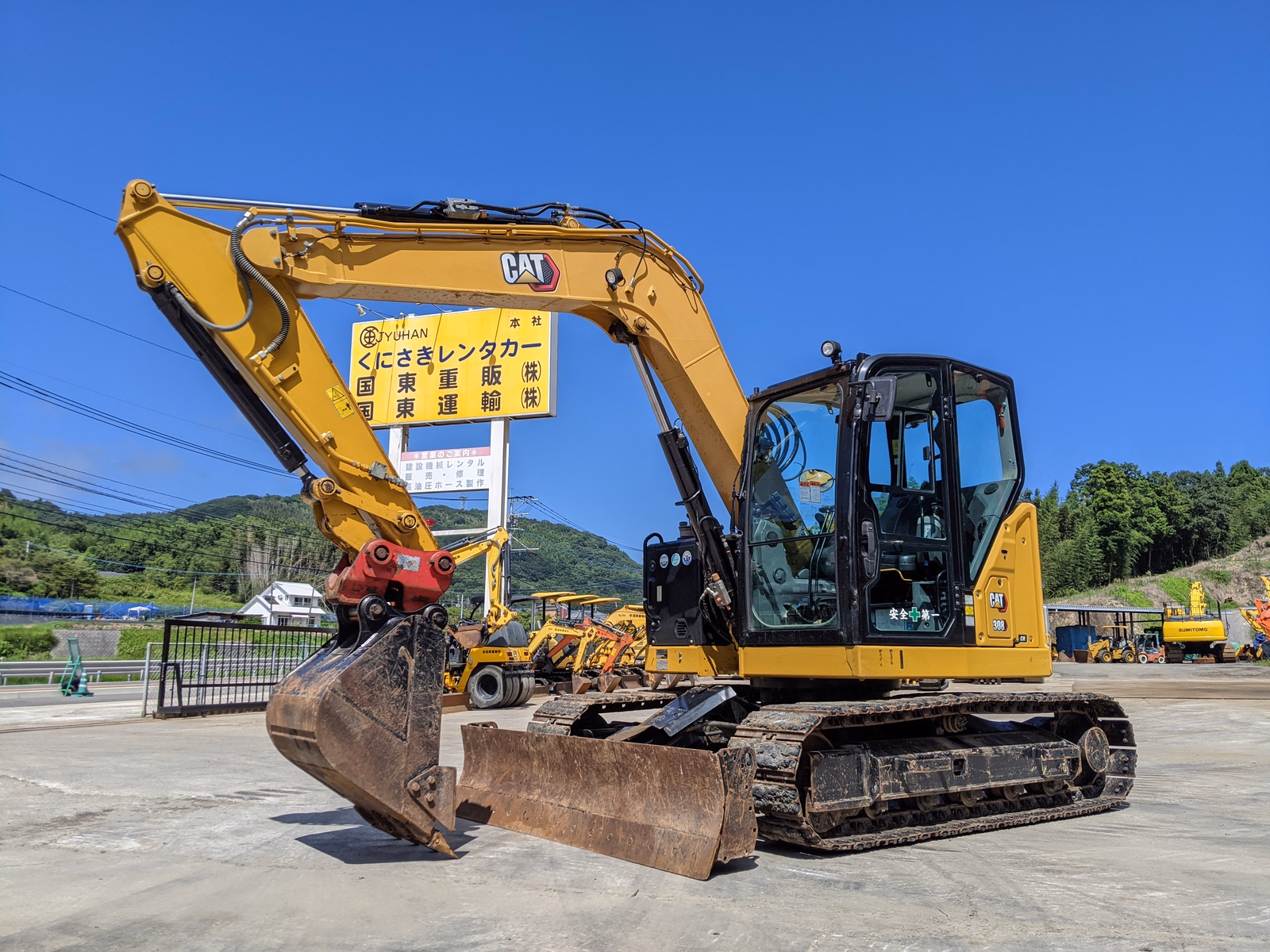 中古建設機械 中古 キャタピラー 油圧ショベル・バックホー ０．２－０．３立米 308CR 写真