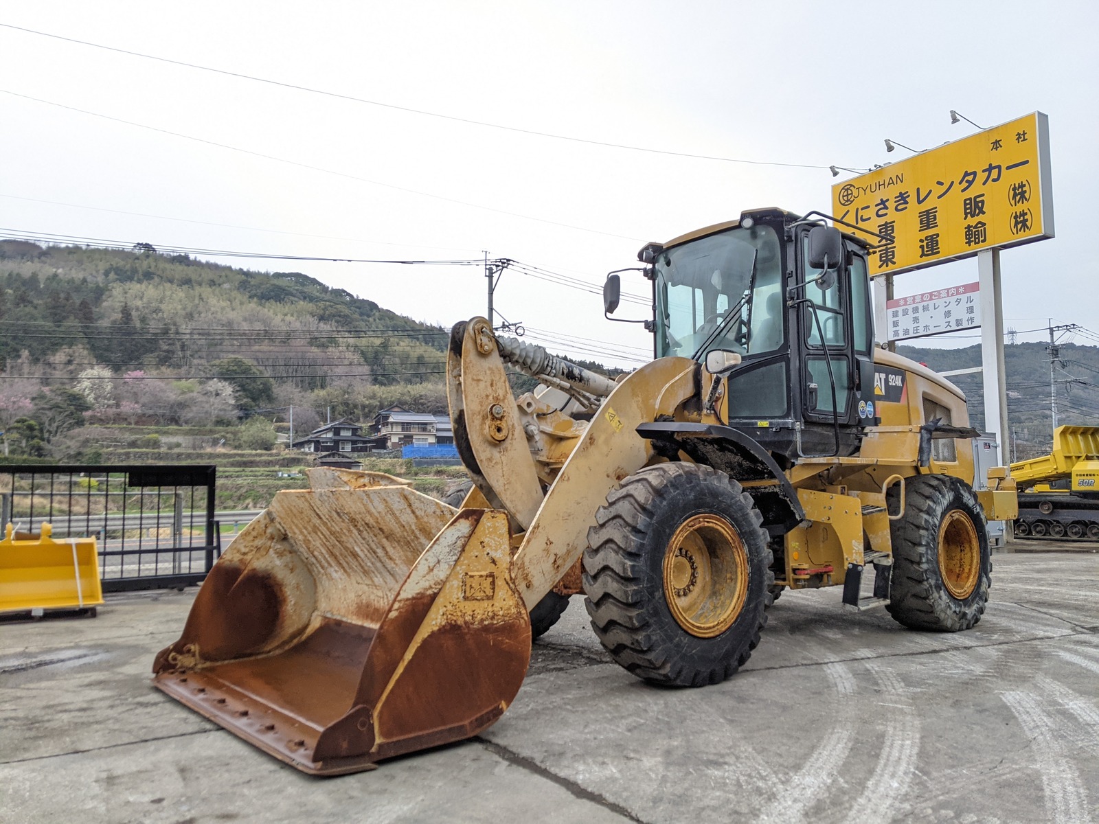 中古建設機械 中古 キャタピラー CAT ホイール・ローダ １．０立米以上 924K