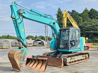 中古建設機械 中古 コベルコ建機 油圧ショベル・バックホー ０．４－０．５立米 SK135SR-3 写真