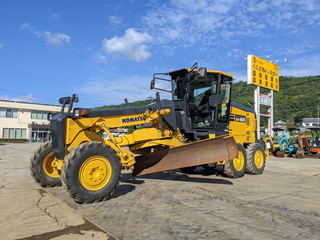 中古建設機械 中古 コマツ モーターグレーダー アーティキュレート式 GD405-7 写真