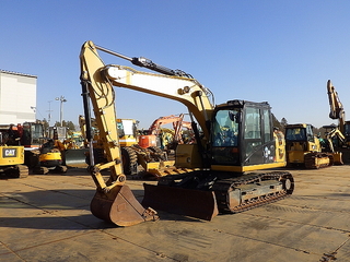 中古建設機械 中古 キャタピラー 油圧ショベル・バックホー ０．４－０．５立米 311FLRR 写真