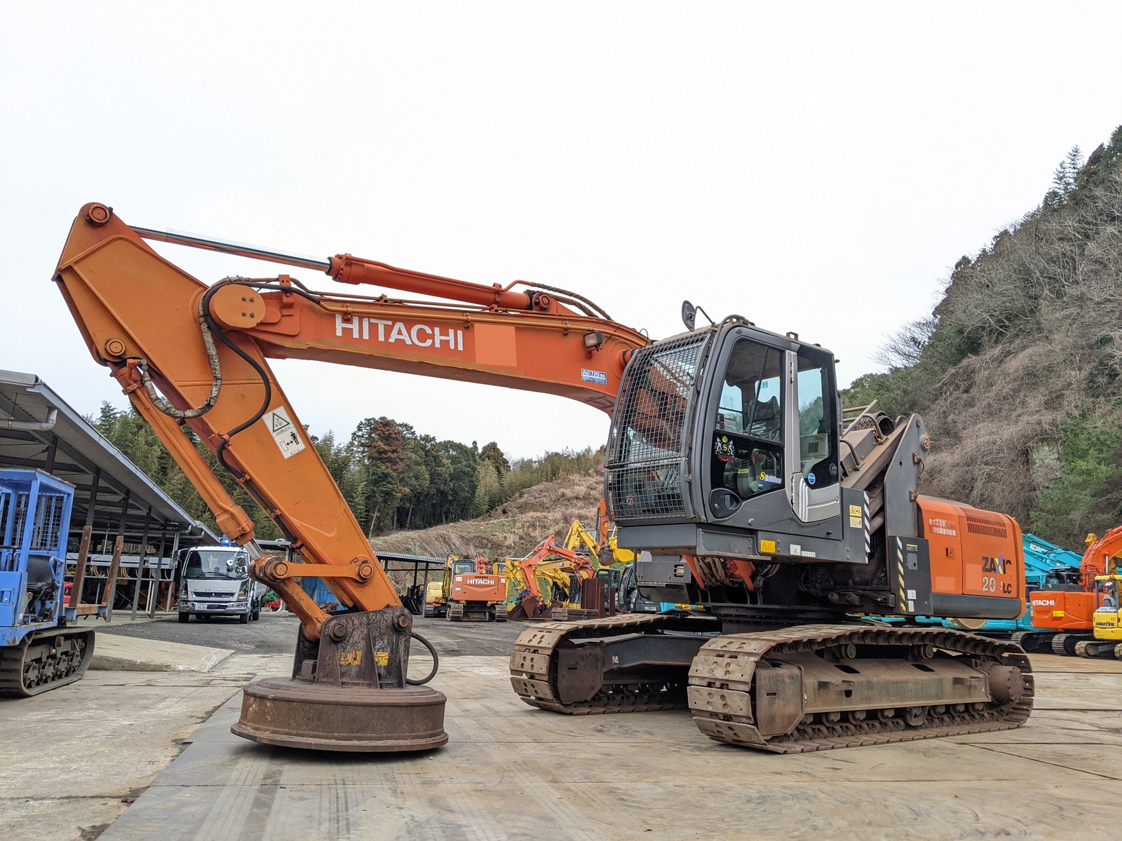 中古建設機械 中古 日立建機 HITACHI マテリアルハンドリング機 マグネット仕様 ZX200LC-3